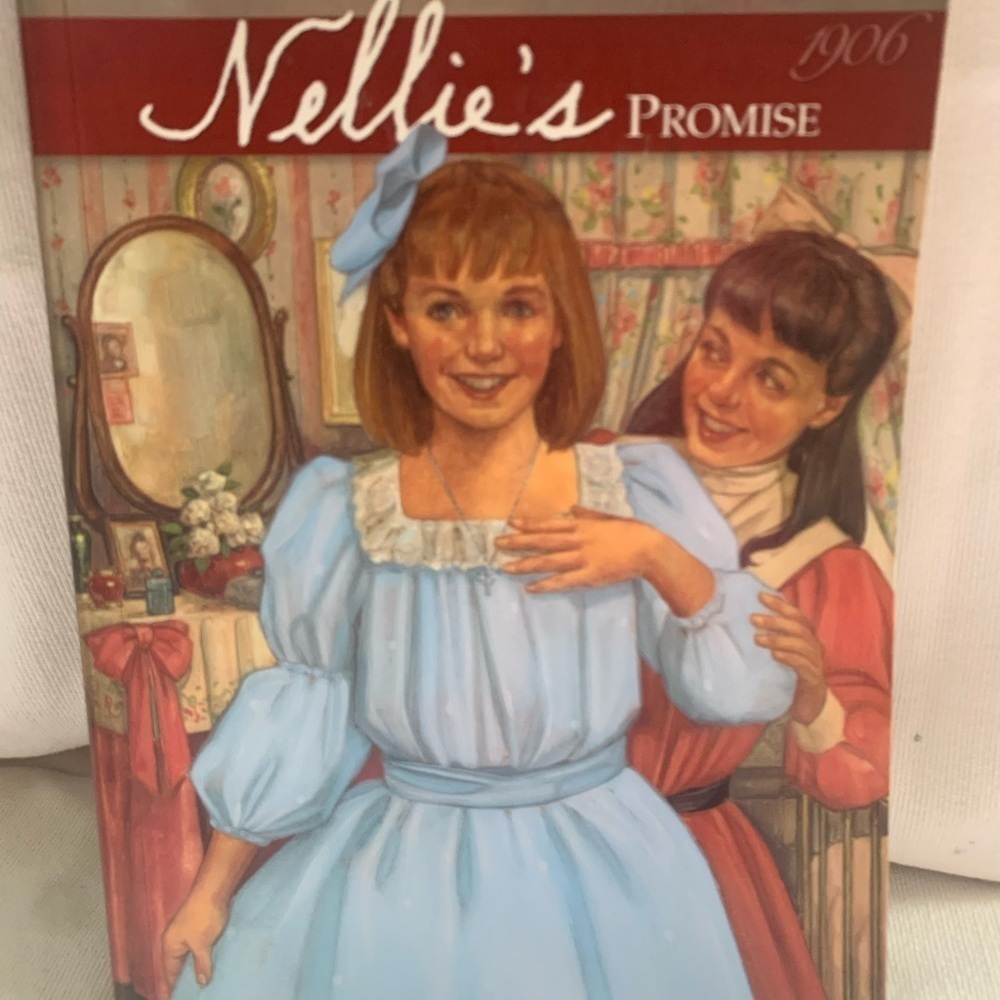 Scholastic American Girl Doll Medley of Books - Picture 8 of 8